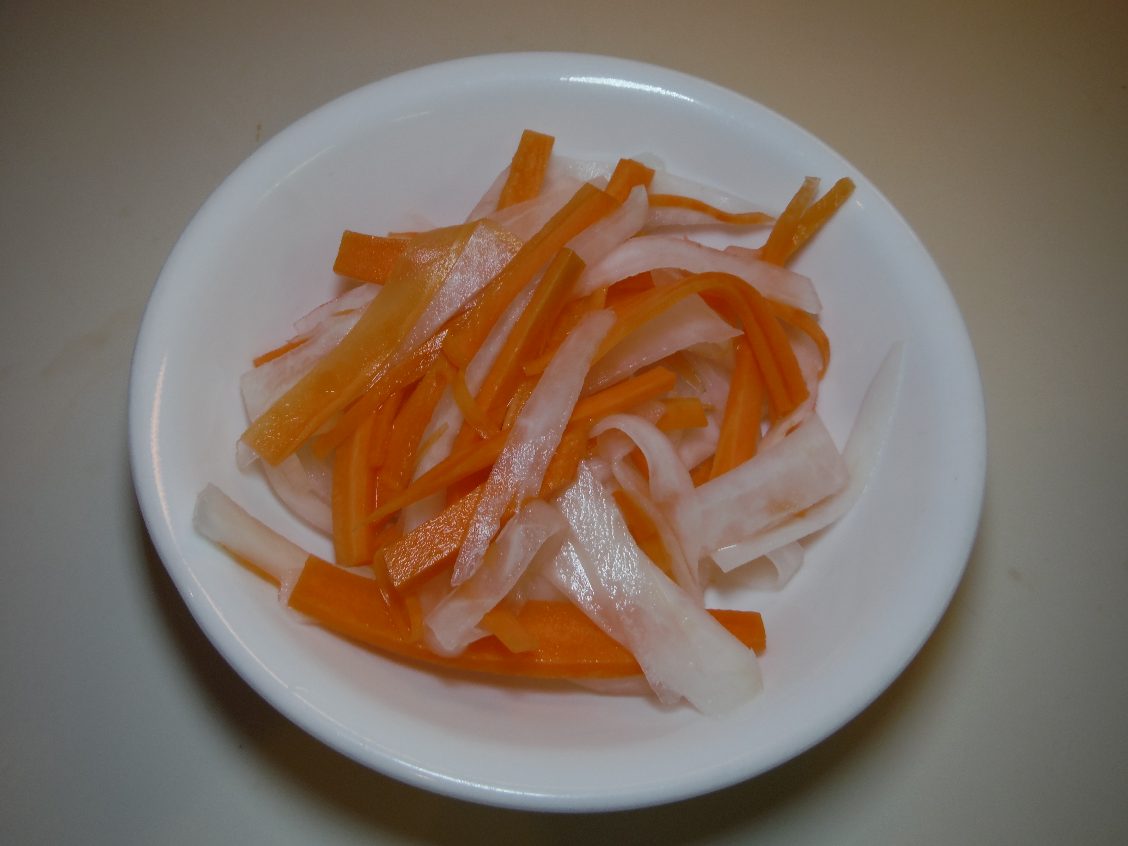 Vietnamese Pickled Daikon and Carrots Greasy Little Birds